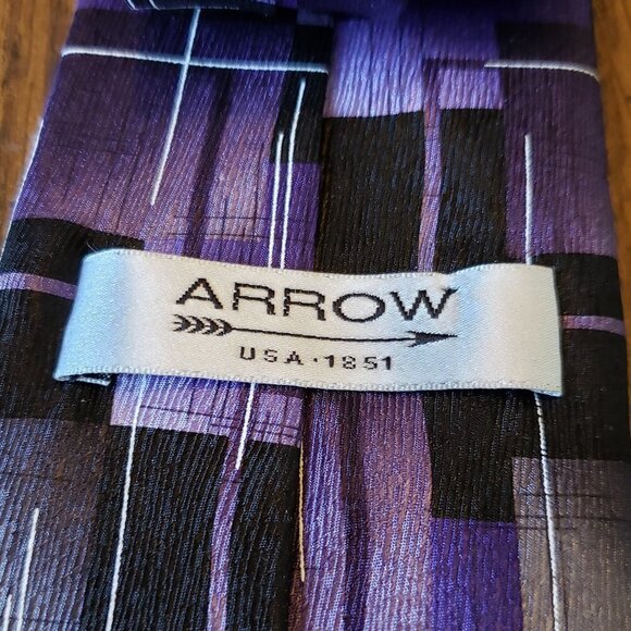 Arrow Purple and Black Square Geometric Pattern Silk Men's Necktie Tie - Picture 3 of 6
